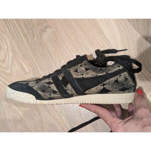 Gola Metallic Retro Gold & Black Retro Low Top Sneakers 2015 in great condition!